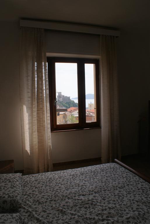 Il Terrazzo Sul Castello Lägenhet Lerici Exteriör bild